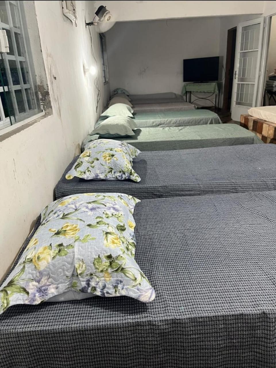 Chacara Completa Com Piscina ,2 Quartos, 20 Pessoas Itariri Экстерьер фото